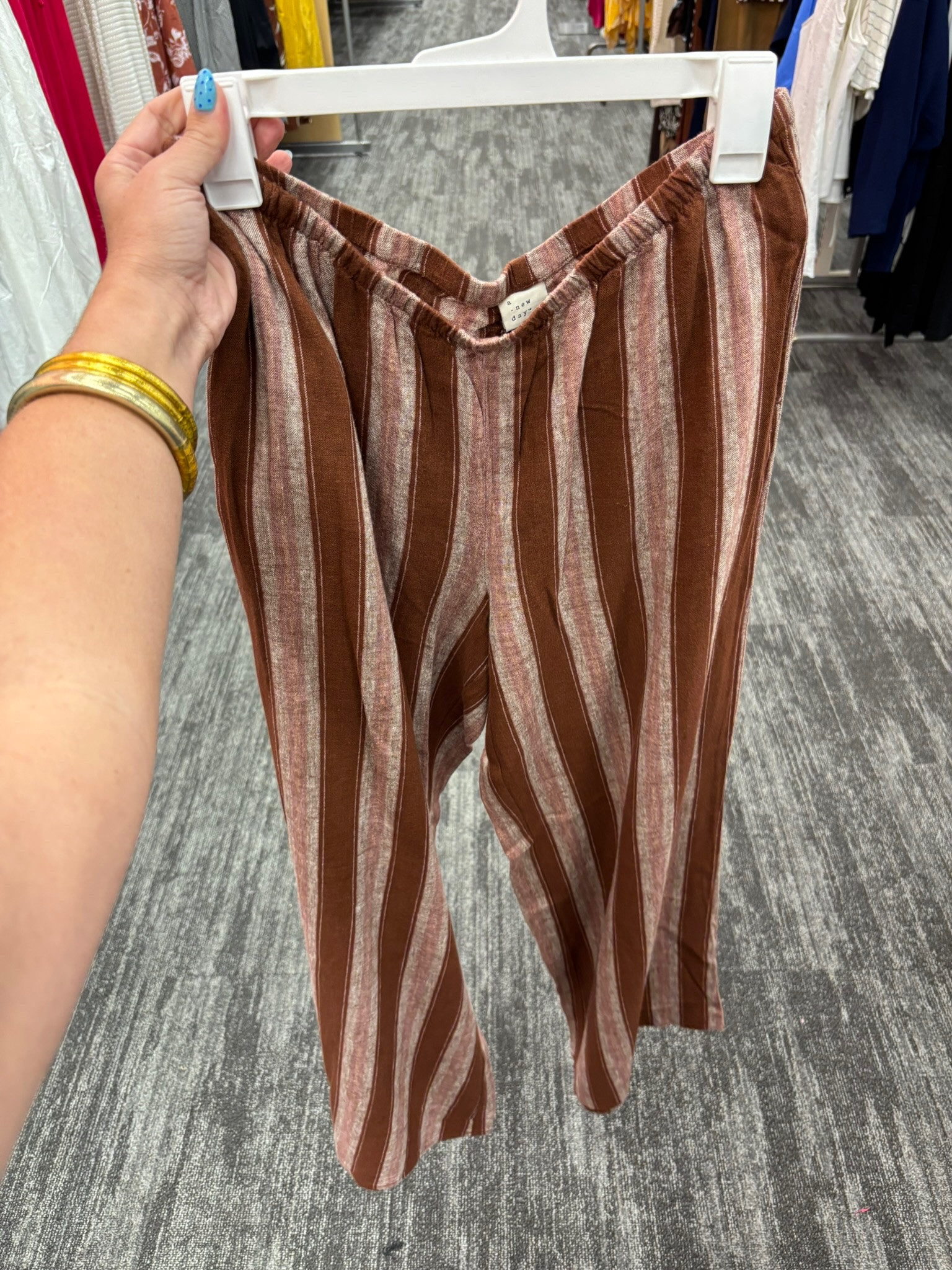 Obsessed with these pull on pants!!!😍

Spring summer, vacations travel, mom outfit, summer outfit, @Target

#LTKootd #LTKSaleAlert #LTKSeasonal
