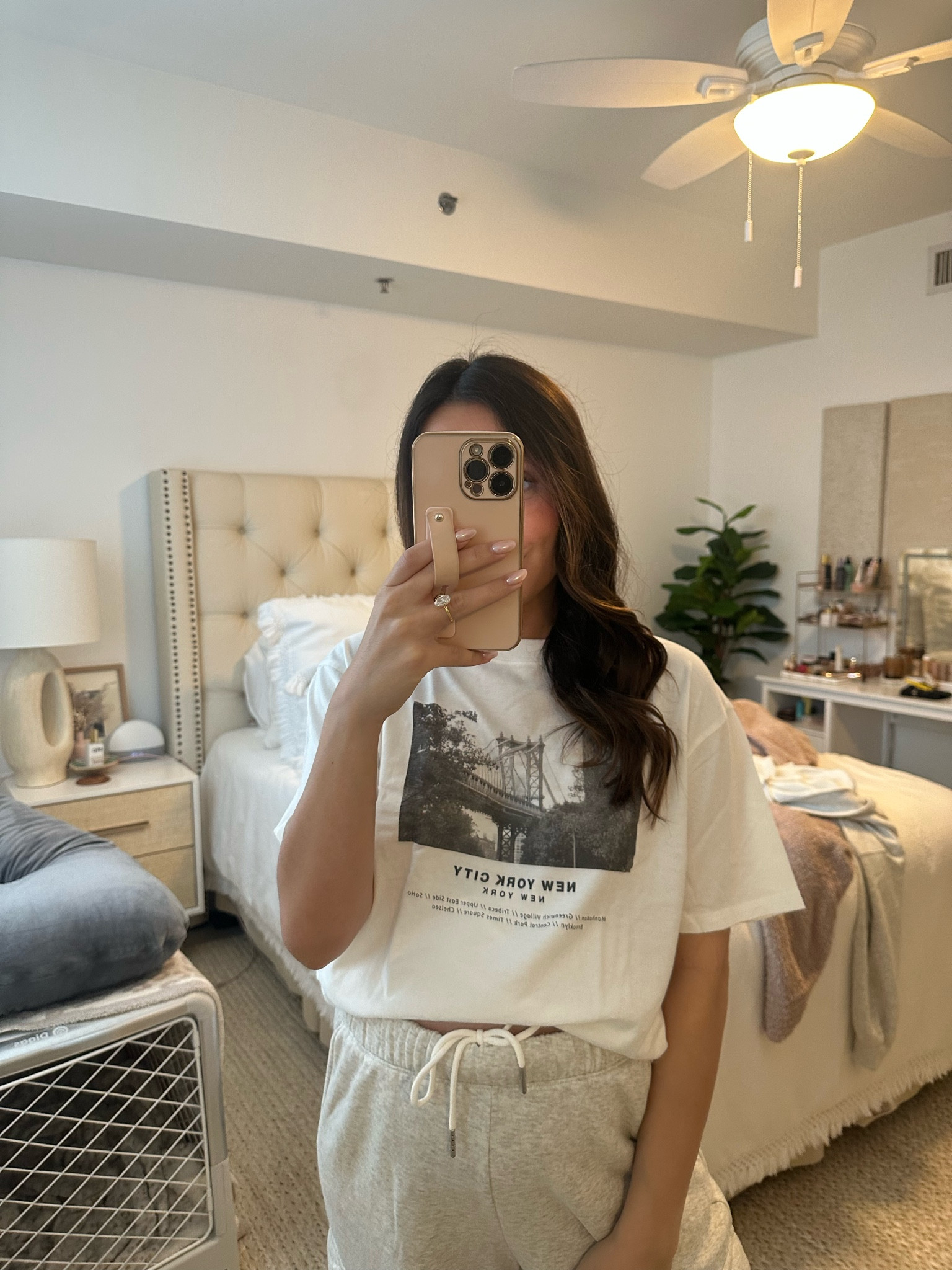  Cutest oversized graphic tee 

#LTKfindsunder50 #LTKbump #LTKfindsunder100