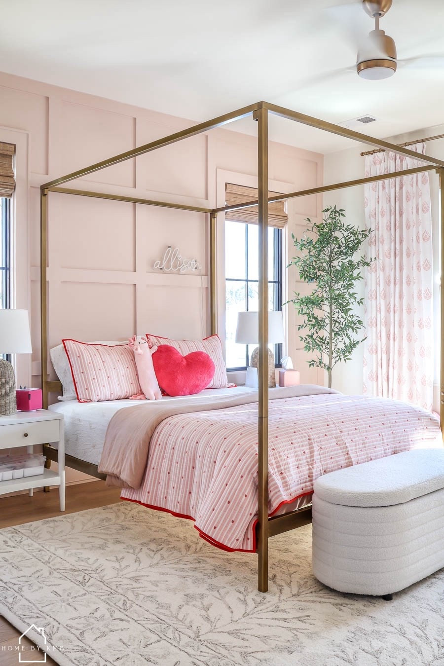 Here for the Valentine’s Day decor! 💕
•
•
•
#homebykmb #targetstyle #wayfairathome #girlsbedroom

#LTKHome