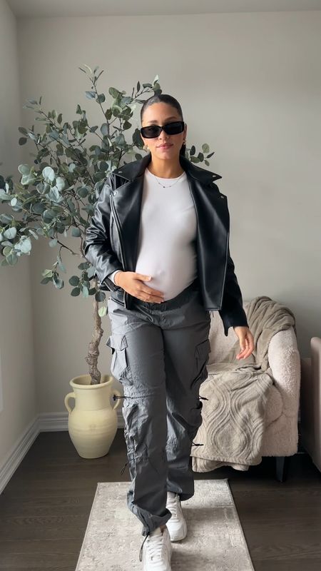 30 weeks pregnant, bump friendly outfits, maternity fashion, casual pregnancy outfits, 

#LTKfindsunder50 #LTKbump #LTKstyletip