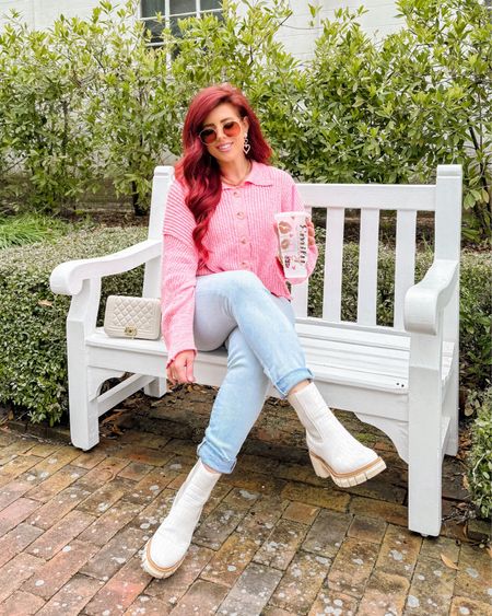 All the heart eyes for the @magnoliaboutiqueindianapolis Valentine collection!💗 Swipe to see some more of my fav pieces👉🏼 #MBonme