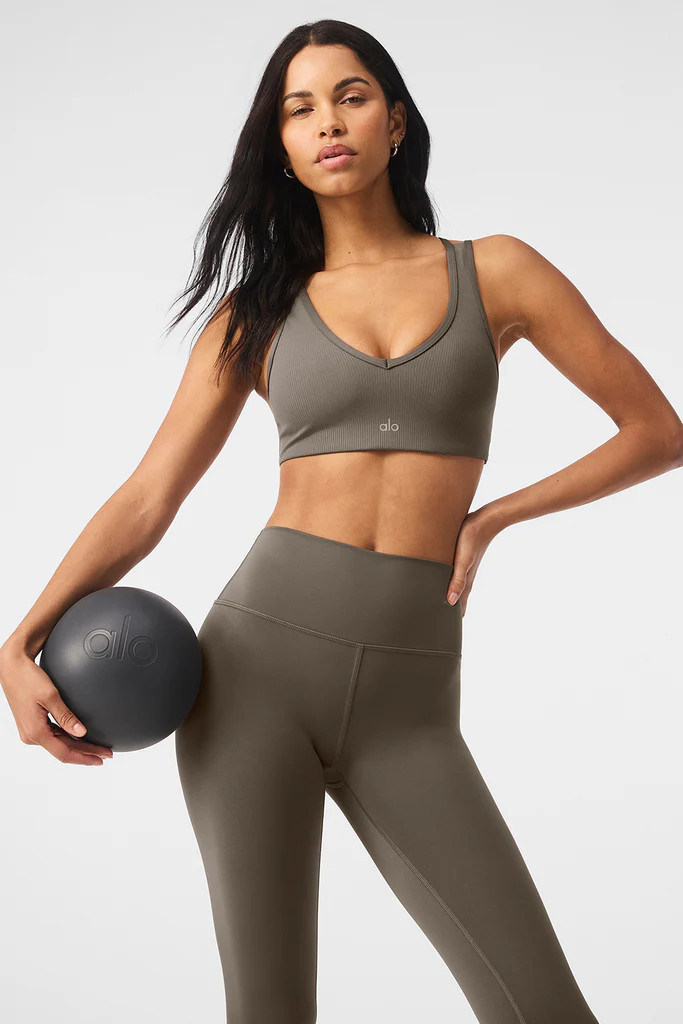 Airlift Ribbed Jump Start V-Neck Bra | Alo Yoga (US)