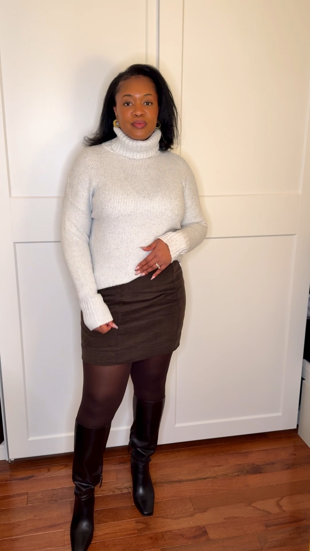 Simple + Cozy Cute Outfit formula for the cold December weather! 

#LTKSeasonal #LTKootd #LTKMidsize