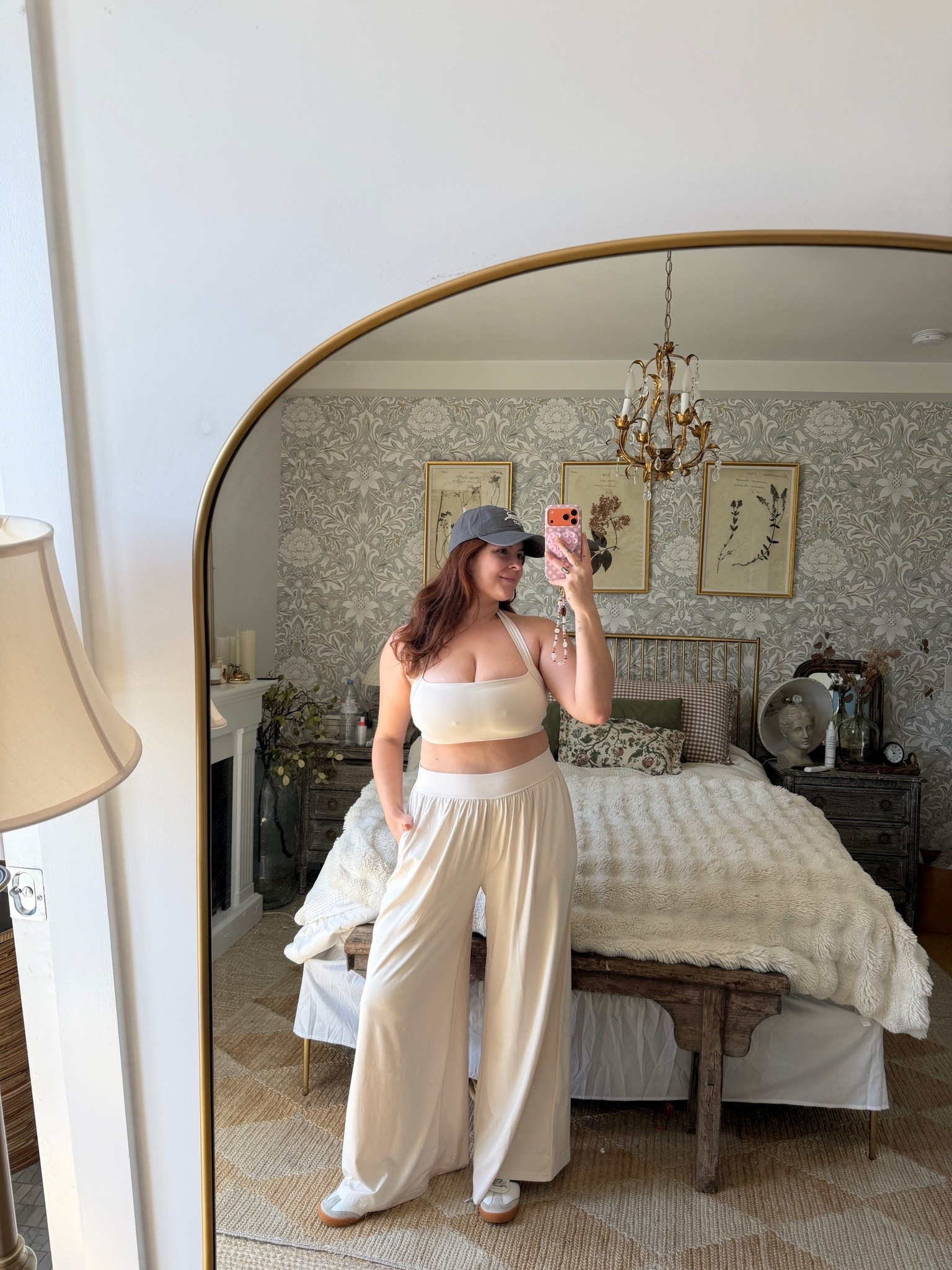 Matching lounge set aerie size L

#LTKfitnessgoals #LTKPetite #LTKMidsize
