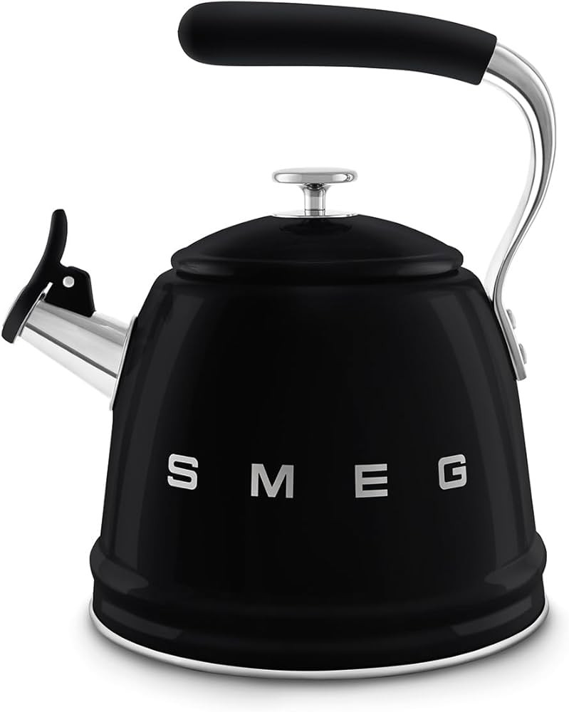 SMEG Retro Stovetop Whistling Kettle – 2.4Q (Black) | Amazon (US)
