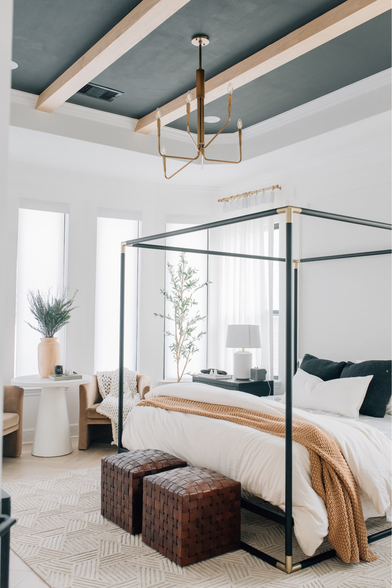 loloi rug over 60% off from @wayfair 
All items from Joy meets world is 20% off with code: 20ANNIE

#LTKCyberweek #LTKHoliday #LTKhome