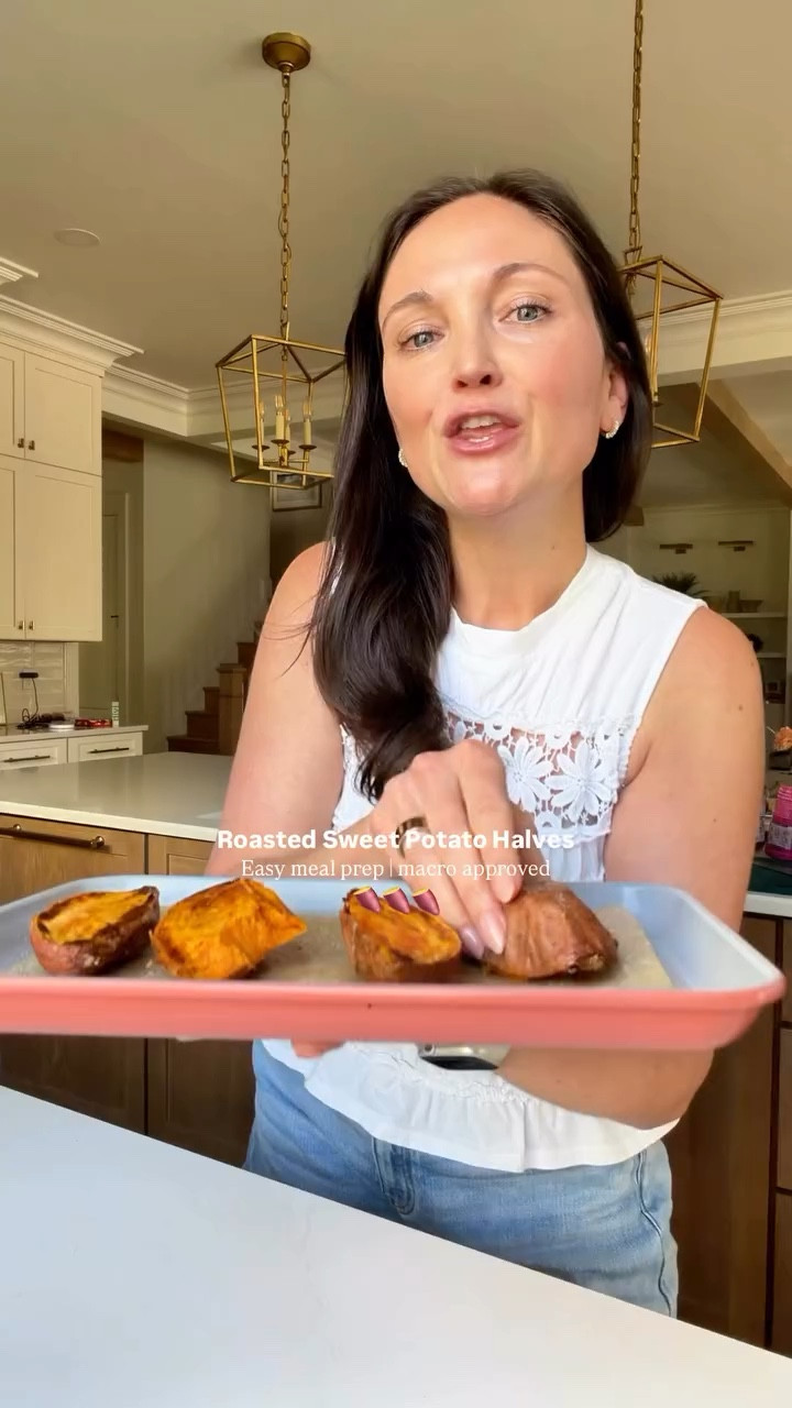 These roasted sweet potatoes halves are my new favorite way to cook sweet potatoes. 🍠 They cook up so quick, the bottoms get perfectly golden (even at little crunchy) and the inside are so soft + creamy.

Here’s how to make them:
1–2 medium sweet potatoes
Avocado oil spray (or olive oil)
Sea salt

Instructions:
Preheat oven or air fryer to 400°F.
Slice sweet potatoes in half lengthwise.
Lightly spray the flesh with oil and sprinkle with salt.
Place cut side down on a baking sheet or air fryer basket.
Roast for 25–30 minutes, until tender and caramelized.

Roasted sweet potatoes | carb source | calorie deficit | macro tracking | fat loss