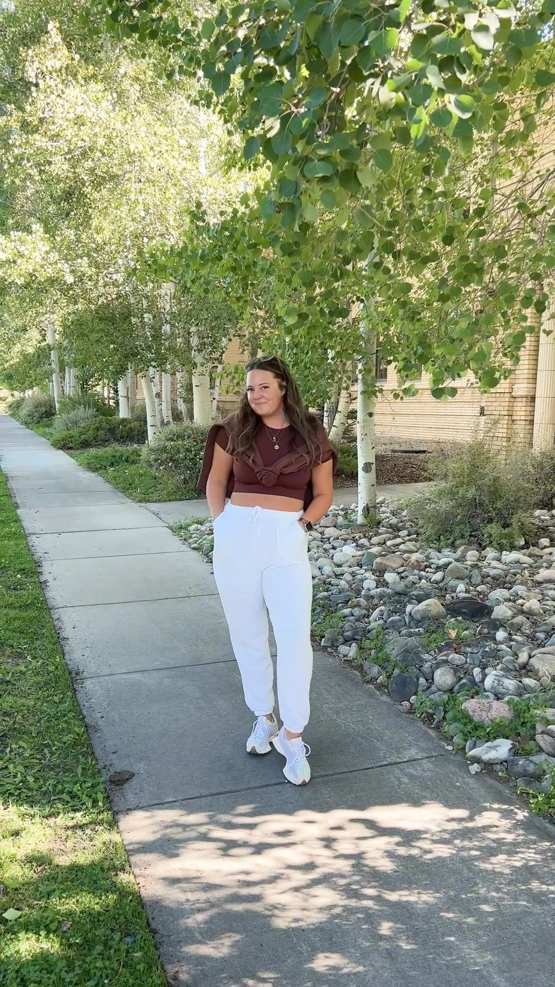 early fall comfy athleisure outfit 🍂👏🏼 this crop tee is part of an Amazon workout set I loveeee 

#LTKfitness #LTKSeasonal #LTKstyletip