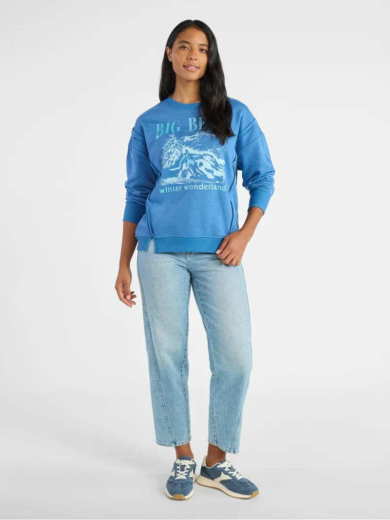 Time and Tru Women's Big Bear Ski Arch Graphic Sweatshirt with Long Sleeves, Sizes XS-XXXL | Walmart (US)