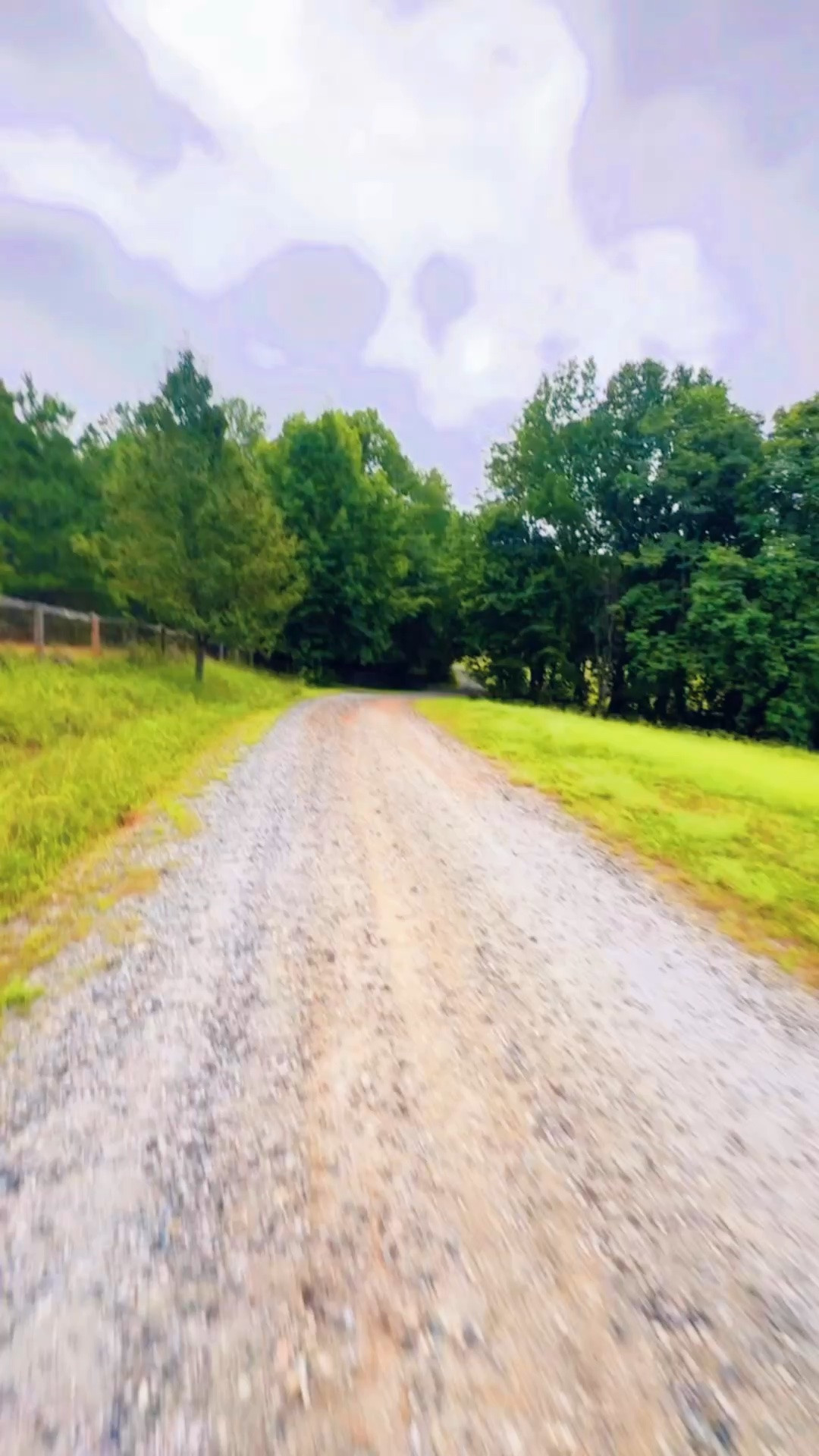 Looks like rain ☔️ is coming in today 🥰 - so loved getting to get my morning run done 🏃‍♀️ before it started!! 😍