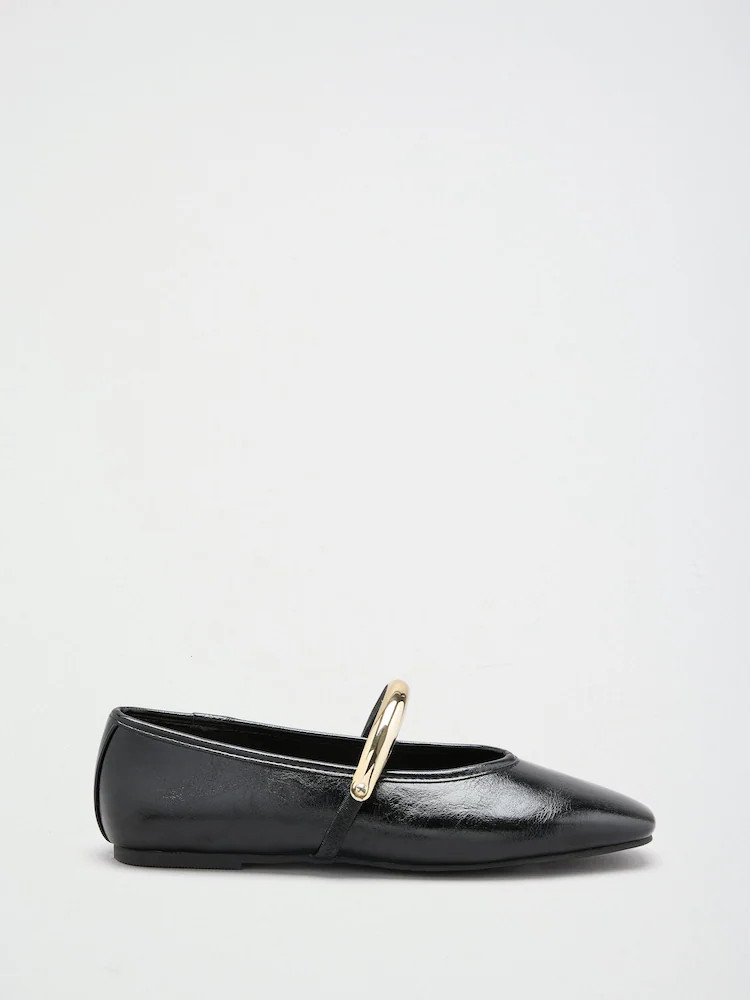 Schwarzes Kunstleder - Friends Like These Square Toe Hardware Strap Flat Ballerina Shoes | Next EU