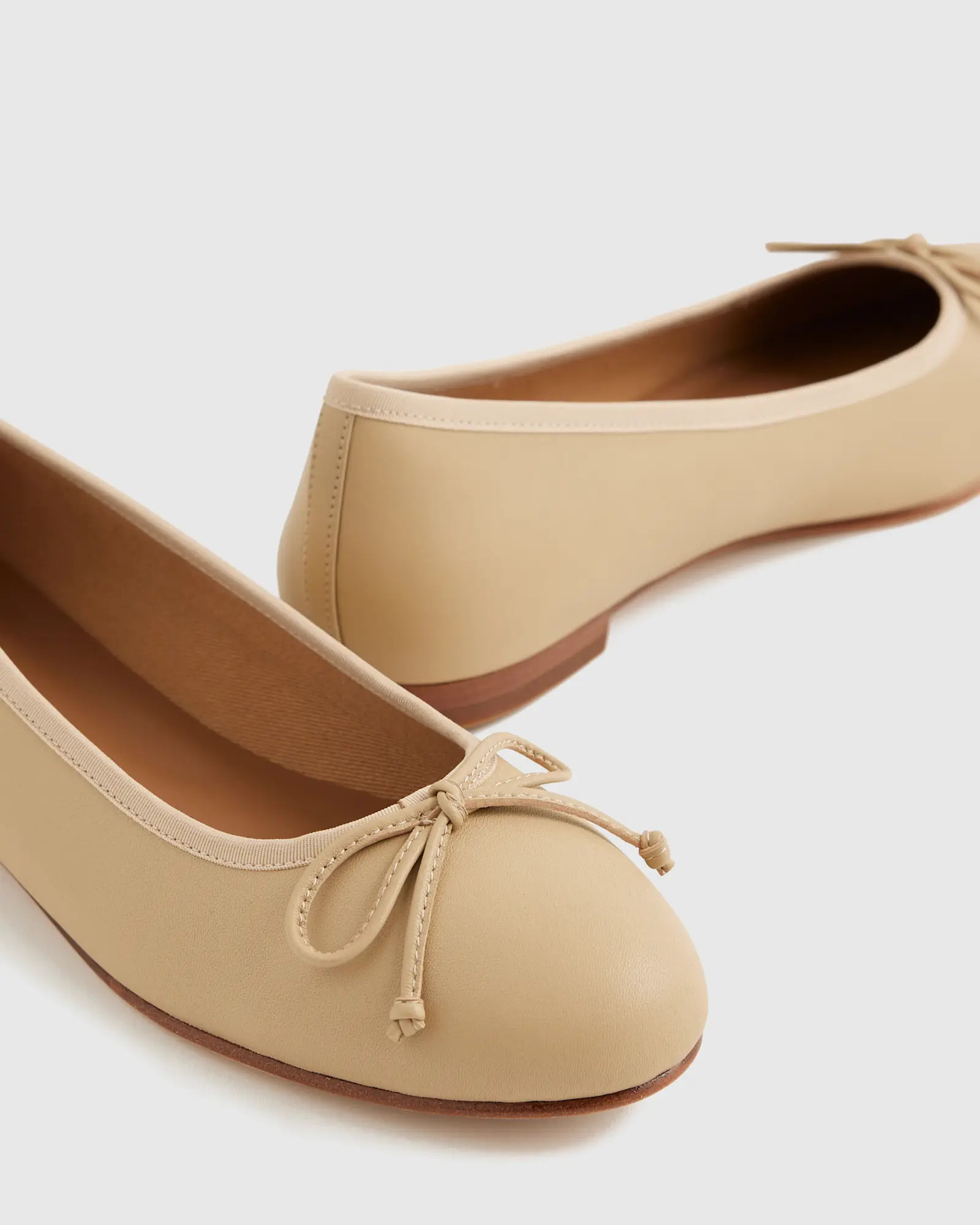 Italian Leather Bow Ballet Flat in Almond | Quince