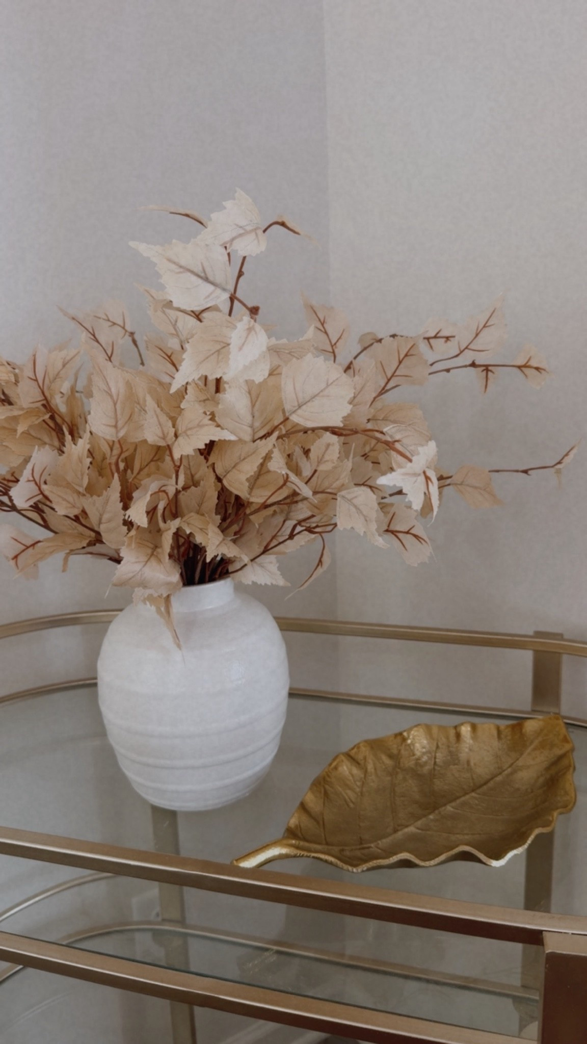 Proof that fall doesn’t have to be orange. 🤎

#fall #neutral #decor

#LTKSeasonal #LTKHome