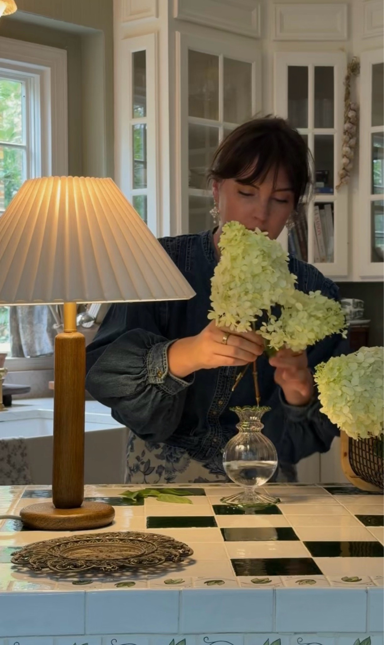 Kitchen scenes: lamp & vase 🌼

#LTKHome
