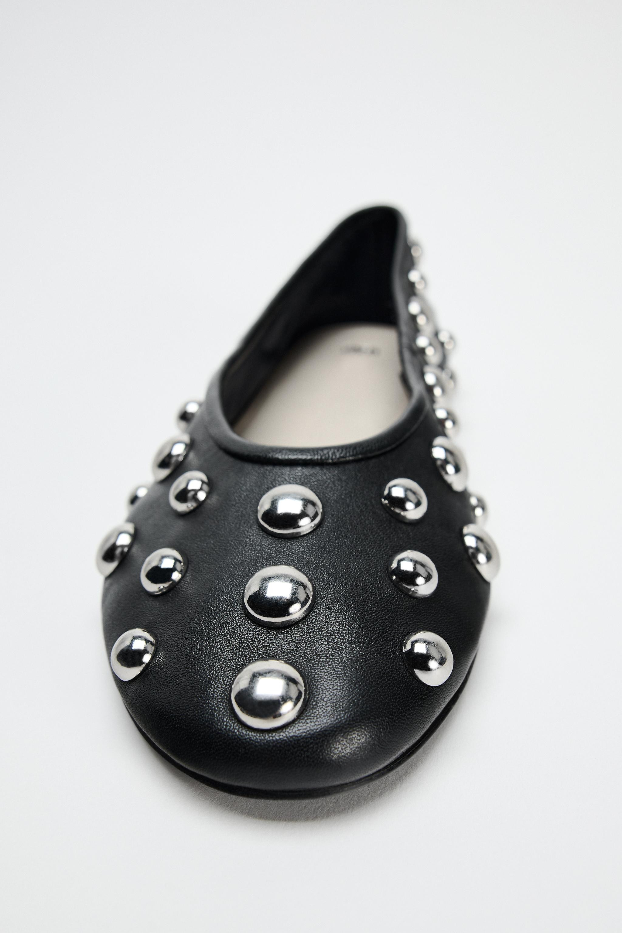 STUDDED LEATHER BALLET FLATS | Zara US