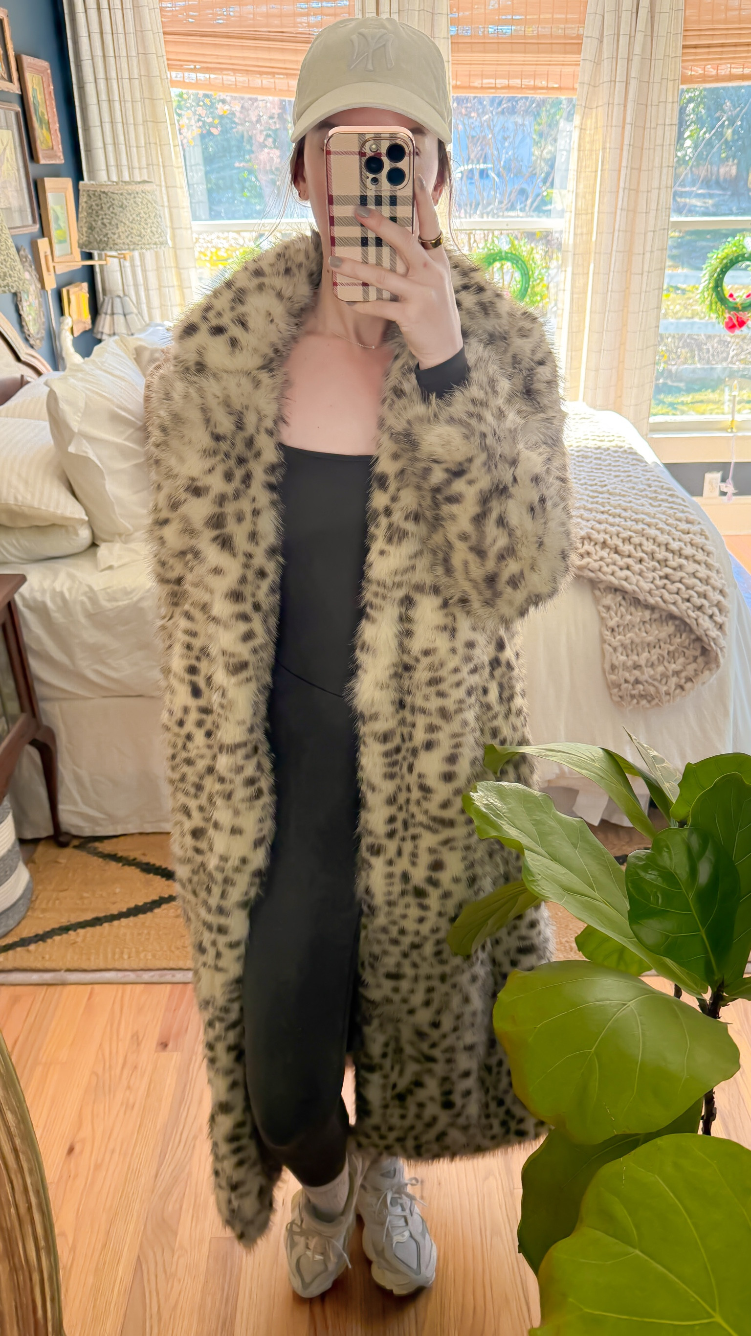 Never met a faux fur coat I didn’t love 💕 

#LTKFindsUnder100 #LTKSaleAlert #LTKFitness