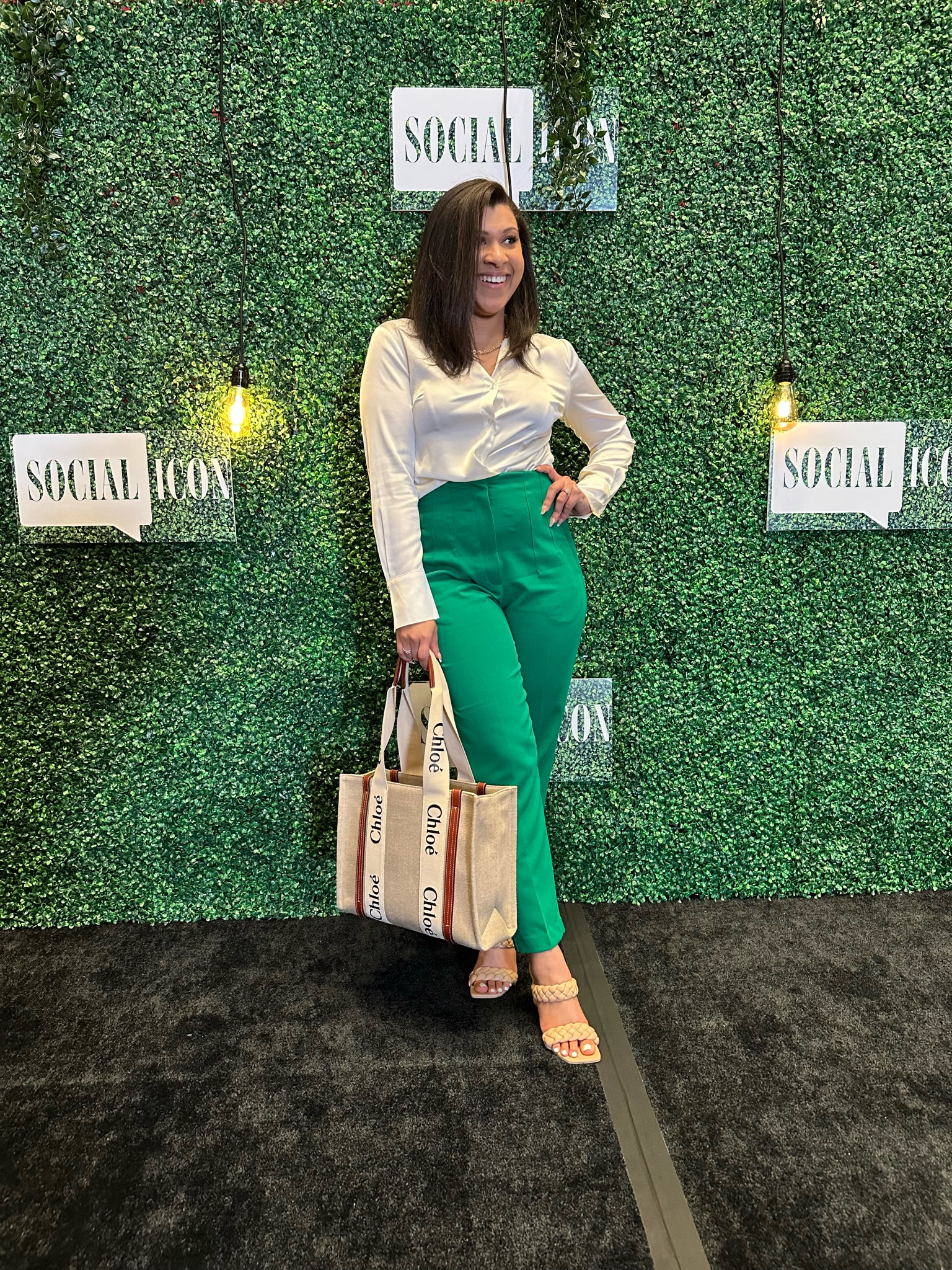 Social Icon Networking Event look 

#LTKFind #LTKstyletip #LTKSeasonal