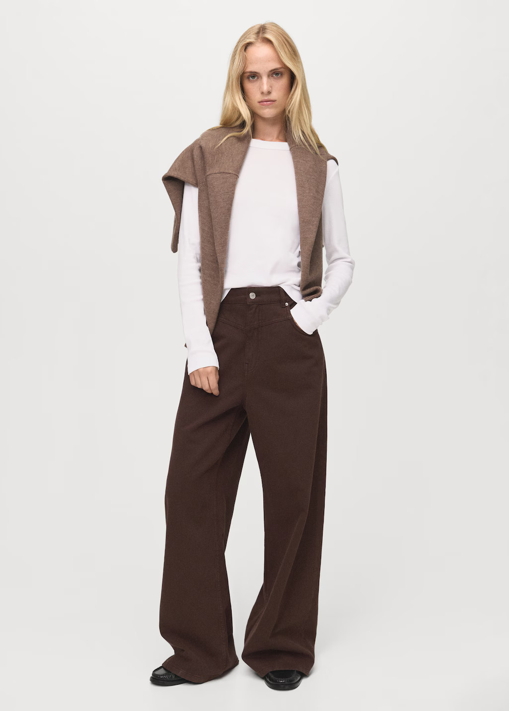 Weite Wide-Leg-Jeans mit mittlerer Bundhöhe und lockerem Schnitt | Mango EU