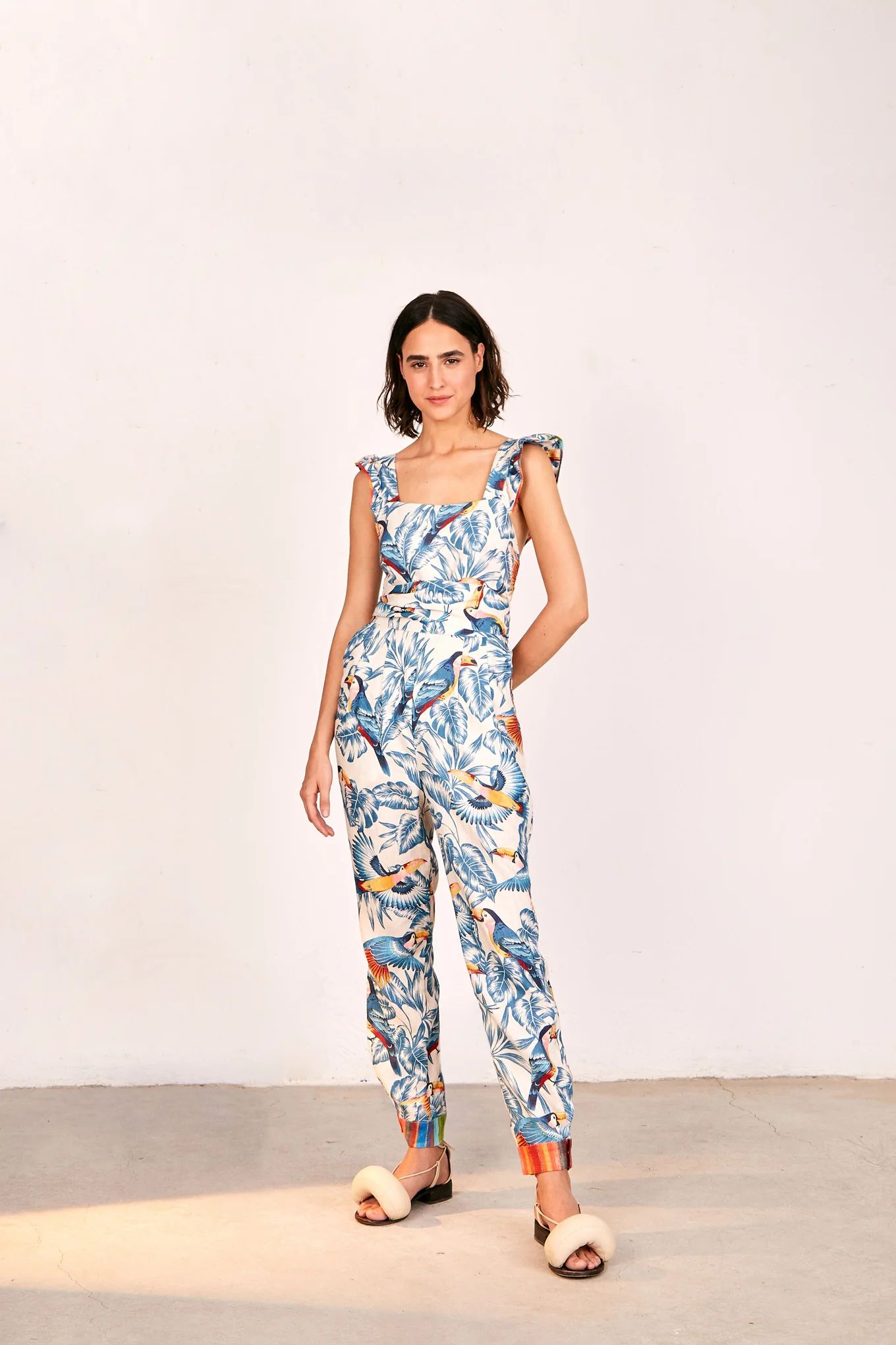 FLYING TOUCANS CROSSED BACK FRILLED JUMPSUIT | FarmRio