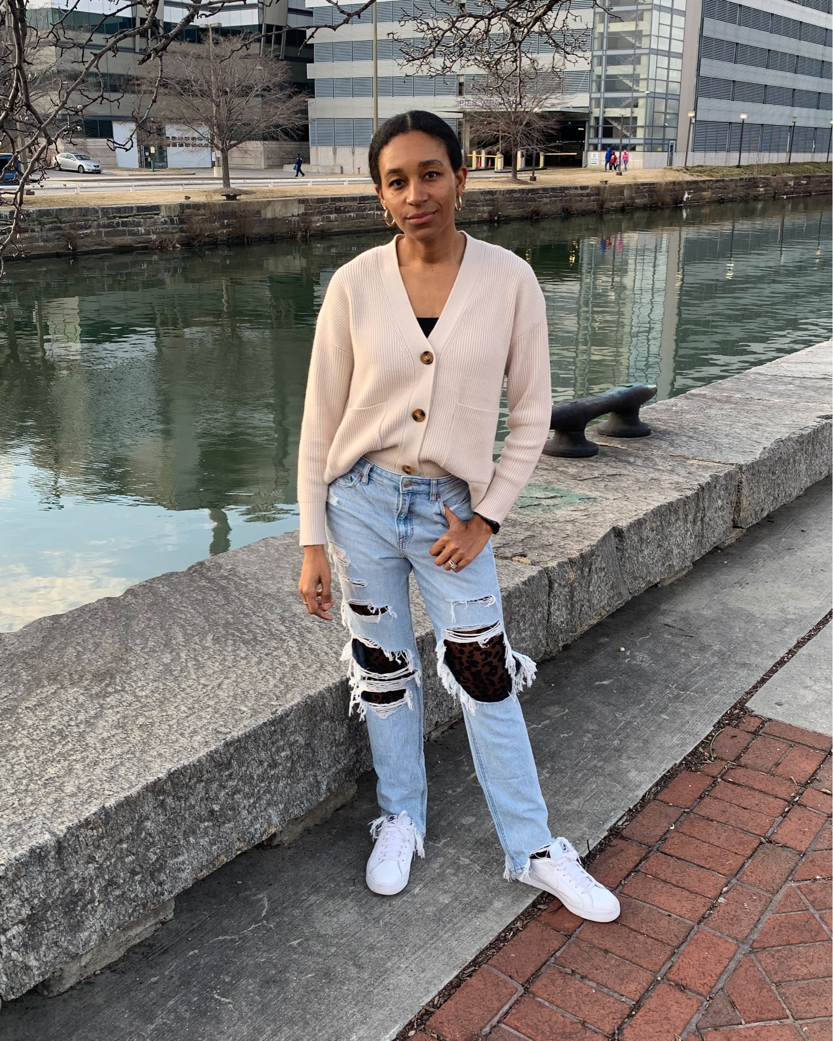 This cardigan goes with pretty much everything! I’ve been loving it! 

#LTKunder100 #LTKSeasonal