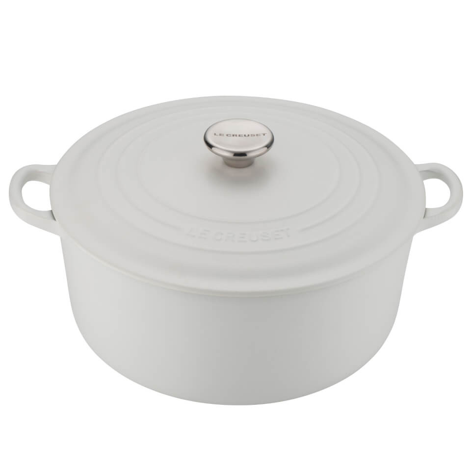 Le Creuset Signature Cast Iron Round Casserole Dish - 28cm - Cotton | The Hut (UK)