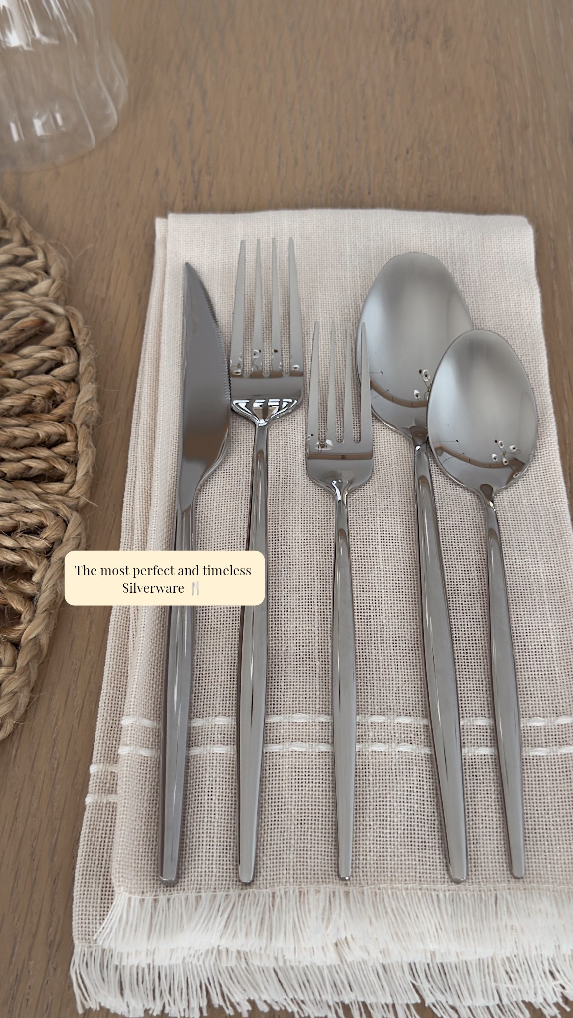 These silverware 🍴 in silver is so timeless- love how delicate it looks. 

#LTKHome