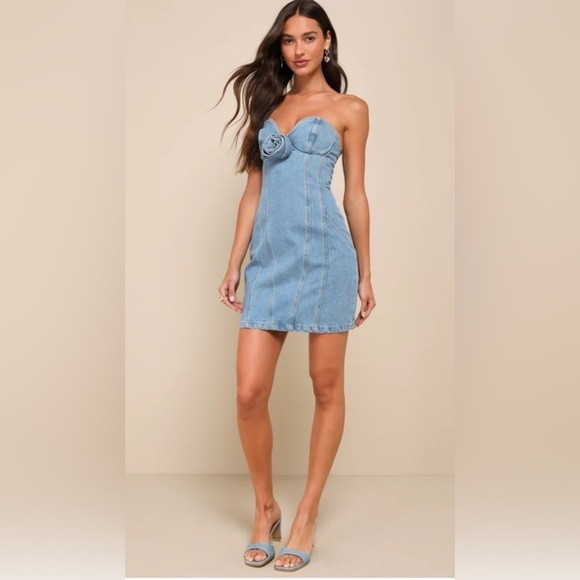 FORE Exceptional Flirt Light Wash Denim Rosette Strapless Mini Dress size Small | Poshmark