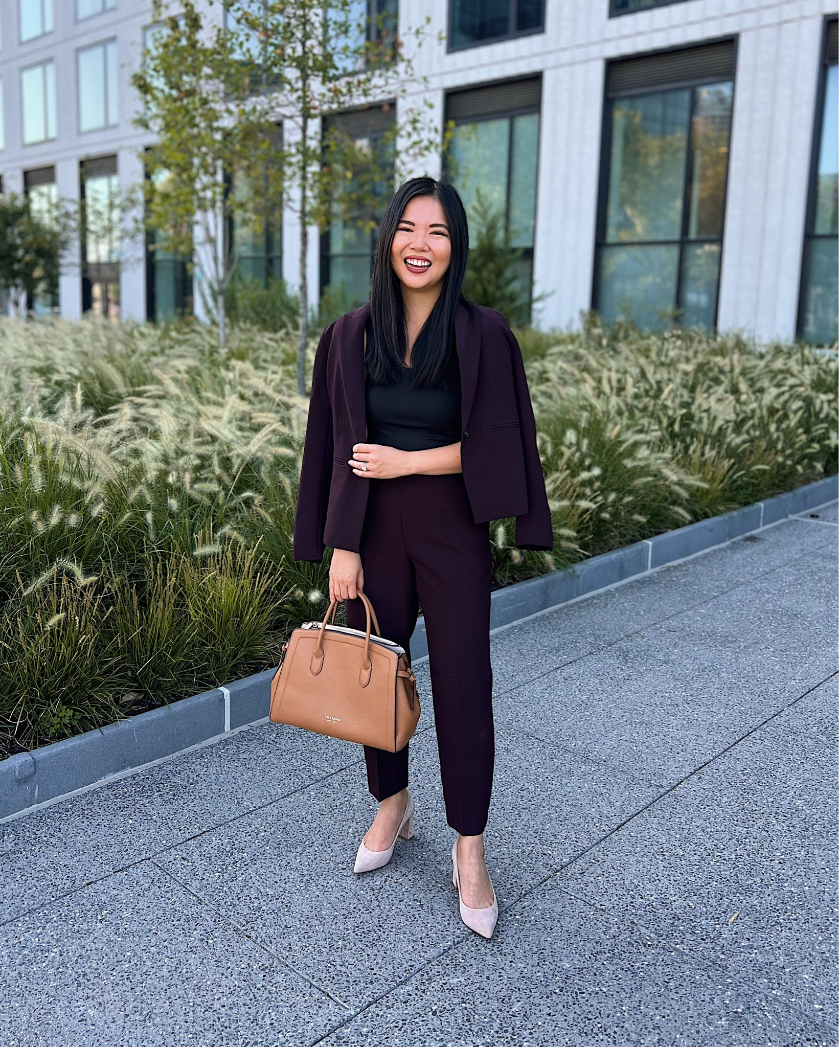 Burgundy blazer (2P)
Black seamless tank  (XS)
Burgundy pants  (4P)
Kate Spade Knott satchel bag
Brown tote bag 
Tan tote bag 
Beige suede pumps 
Beige block heel pumps 
Business professional outfit 
Business casual outfit 
Ann Taylor outfit 
Work outfit 
Interview outfit 

#LTKworkwear #LTKSeasonal