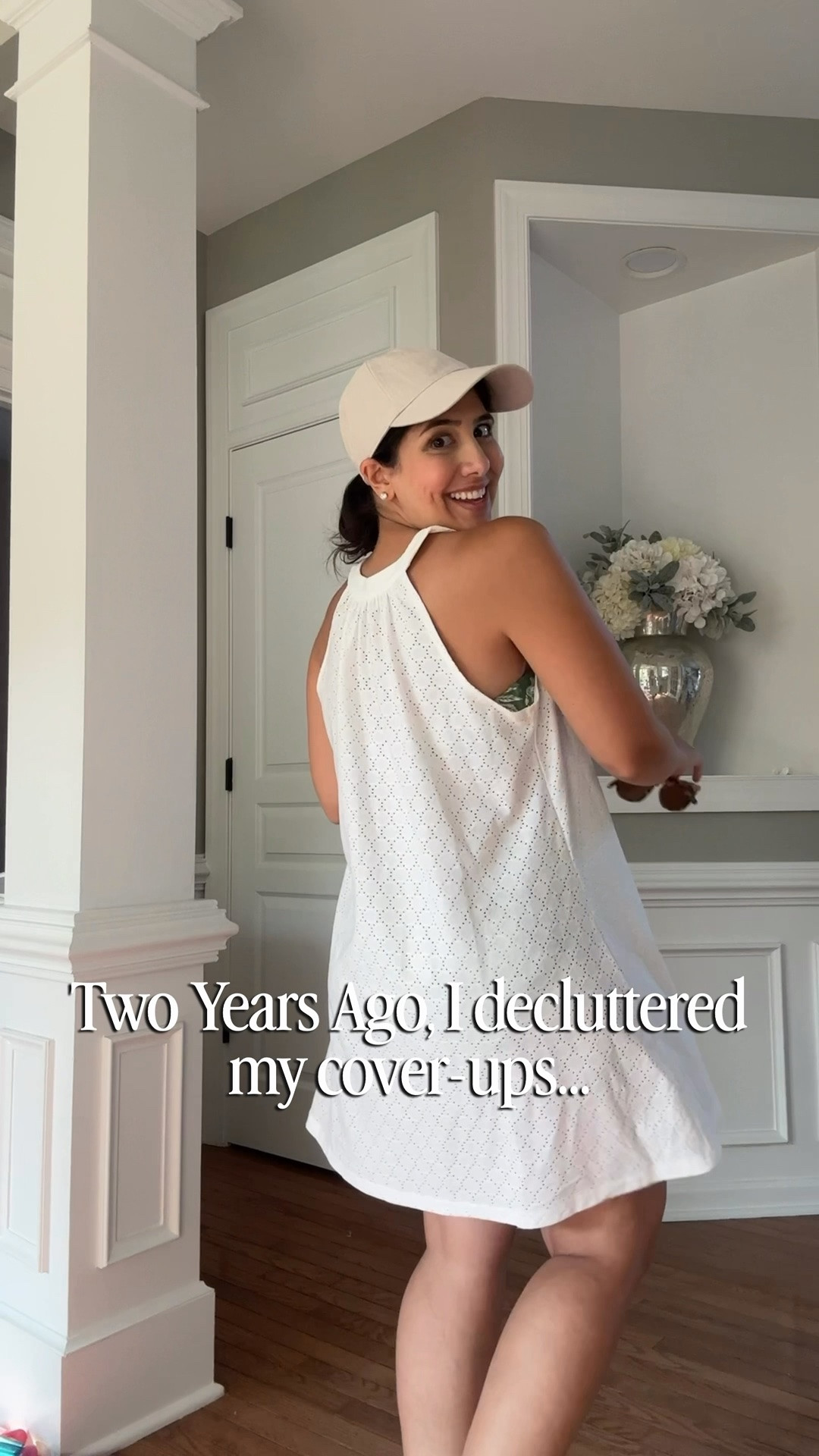 While I am postpartum and it’s probably not the ideal time, I can’t wait to purge my closet. Two years ago I declutters my cover-ups and to this day, getting ready for the pool or a beach trip is so easy. I left only white options behind because they match any swimsuit and I can be as colorful or neutral with my swim choices as I want. This summer, since my body isn’t quite where it used to be, I’m working on my pool and beach sandals. These new additions are the flip-flip trifecta, PLUS they offer comfort and arch support! Tell me you’re a 35-year-old suburban mom 🤣

gifted by Oka B // @sanuk @stackinfluence #sanuk #sanukpartner