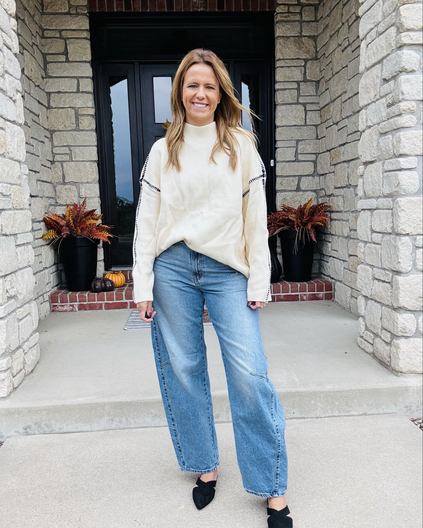 Cozy fall vibes 🍂 Comfy cream sweater, wide-leg jeans, and black mules — simple, effortless, and perfect for cool days 🤍

#FallStyle #OOTD #CozyVibes #CasualLook #ShopLTK

#LTKFindsUnder50 #LTKStyleTip #LTKOver40