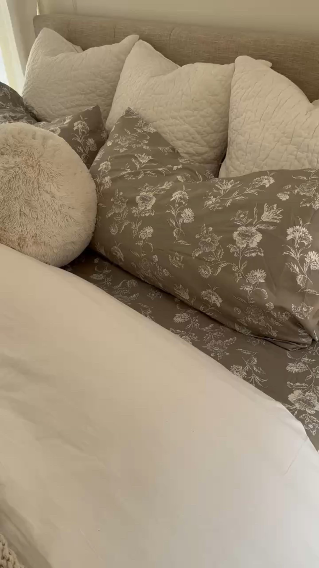 Spring sheets from Target/ neutral spring bedding

#LTKWatchNow #LTKHome #LTKSeasonal