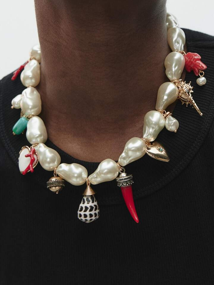 1 modieuze barokke ketting met imitatieparels, hart, keramische vis, schelp en diverse bedelhange... | SHEIN