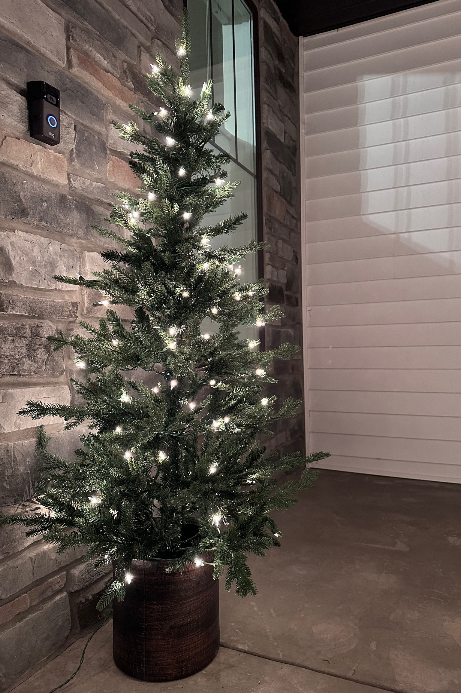 Super cute 6’ potted tree 

#LTKHoliday #LTKhome #LTKSeasonal