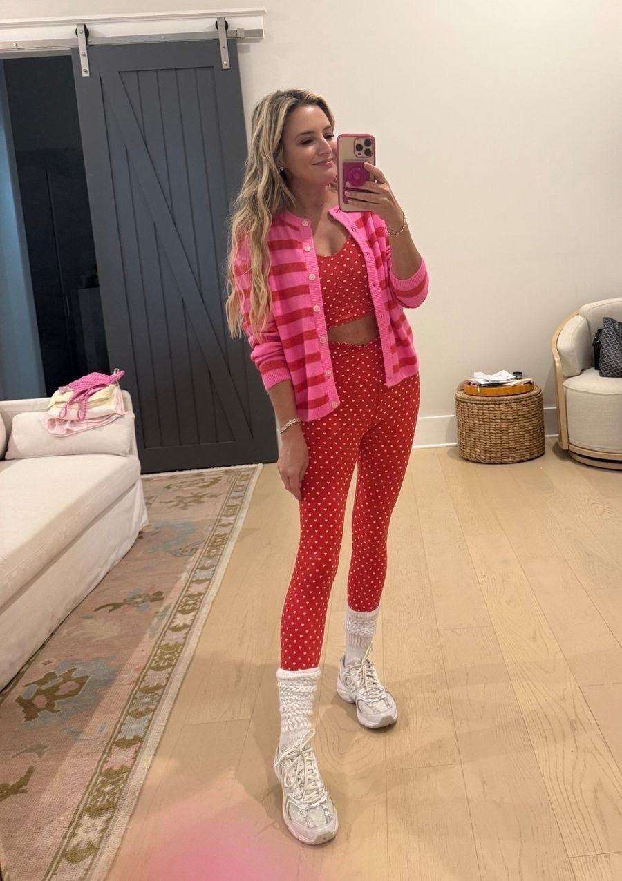 Today’s target  look! Wearing small in all.

Follow my LTK @thefancyashley on the @shop.LTK app to view this post and get my exclusive app-only content!



#LTKootd #LTKSeasonal #LTKFindsUnder100