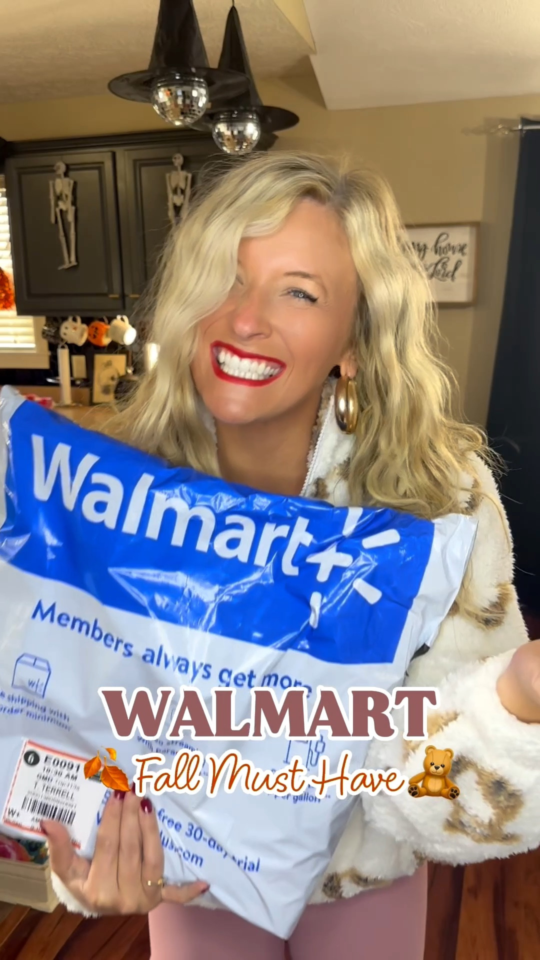 Walmart fall bucket bag! Must have! Comes in brown and black! 🫶🏼🍂

#LTKFindsUnder100 #LTKStyleTip #LTKFindsUnder50