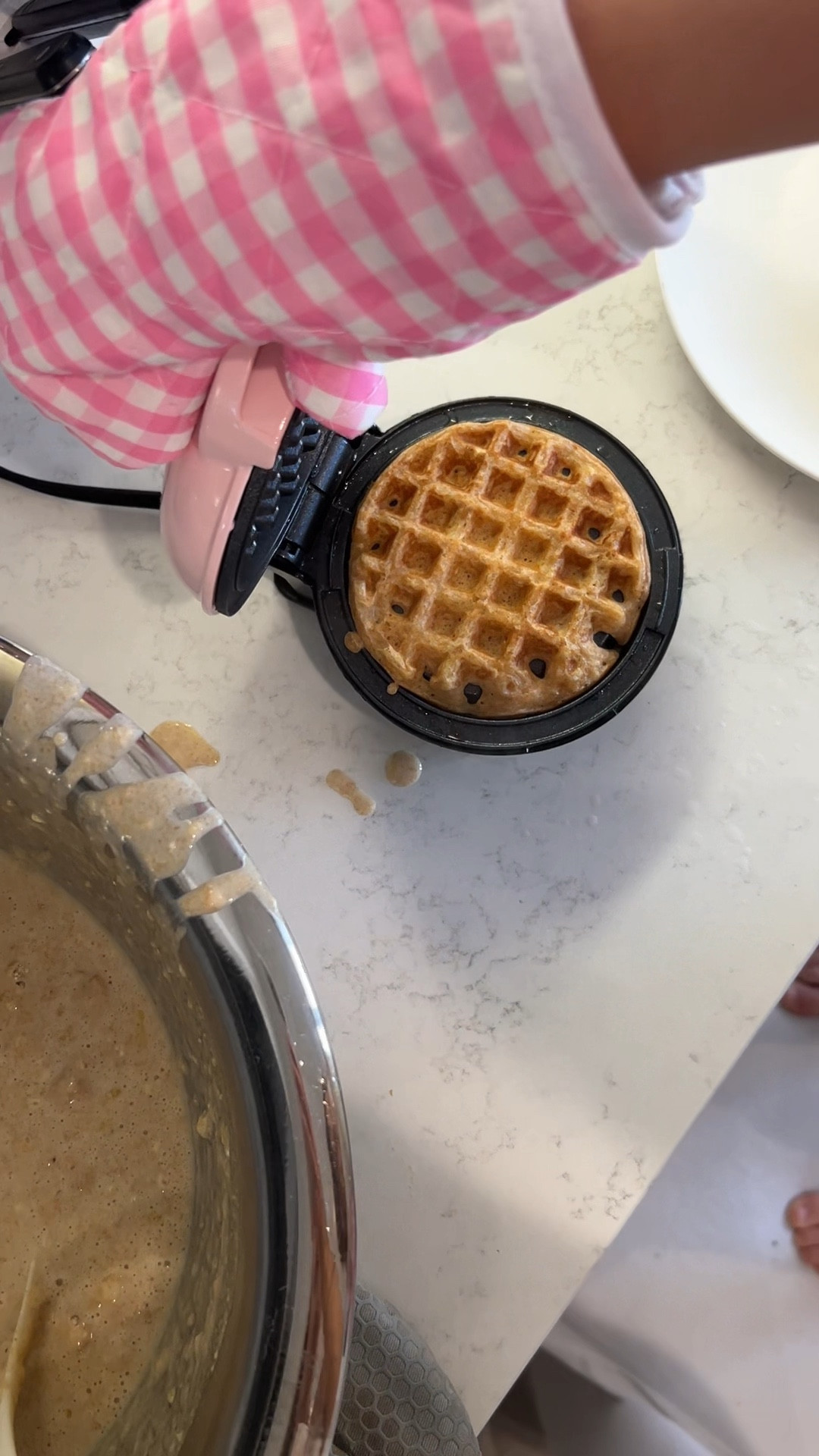 Toddler baking, breakfast waffle maker, brunch at home, kitchen decor, girly waffle maker, kids oven mitt 

#LTKKids #LTKHome