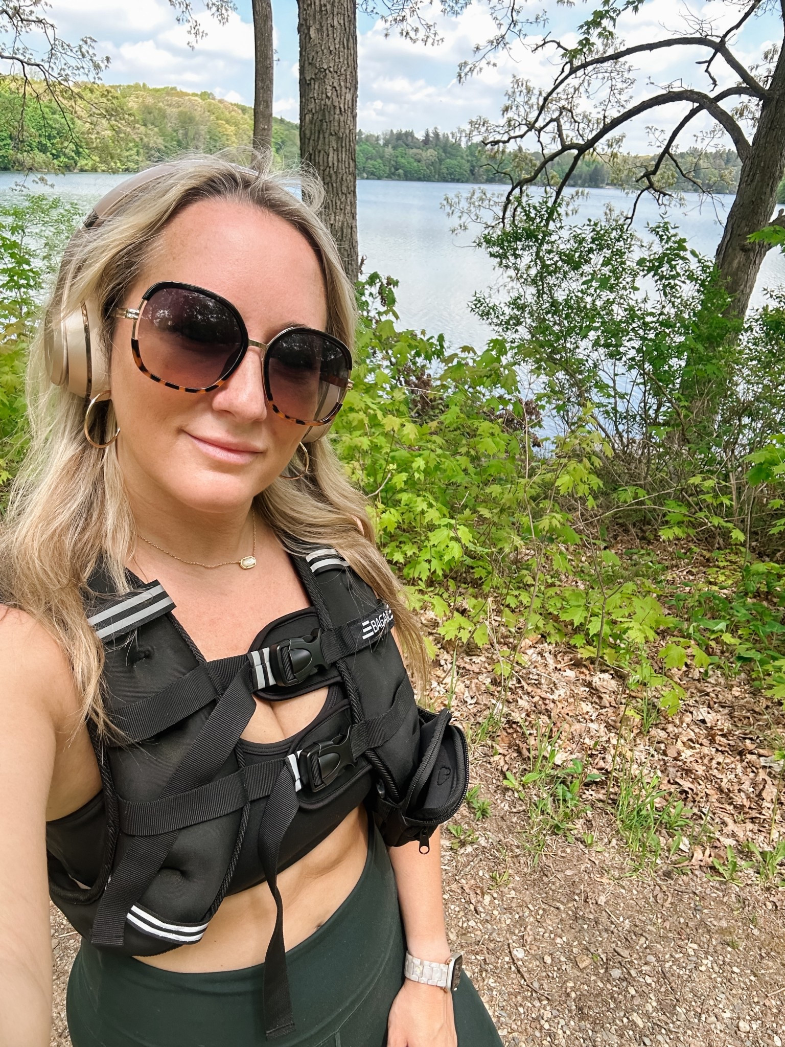 I recommend the 20lb vest. 

#LTKfitnessgoals #LTKdayinmylife #LTKselfcare
