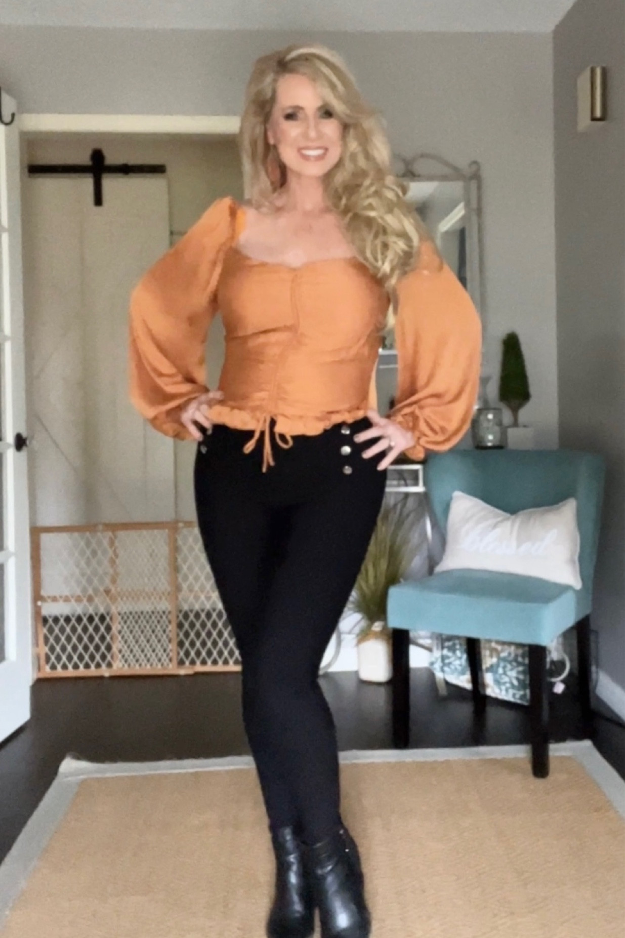 Cute top alert! Love the blossom sleeves on this Astr blouse I found on Amazon! You can pull the strings tighter for cropped, or leave full coverage like I did. Link below! 

#LTKstyletip #LTKunder50 #LTKHoliday