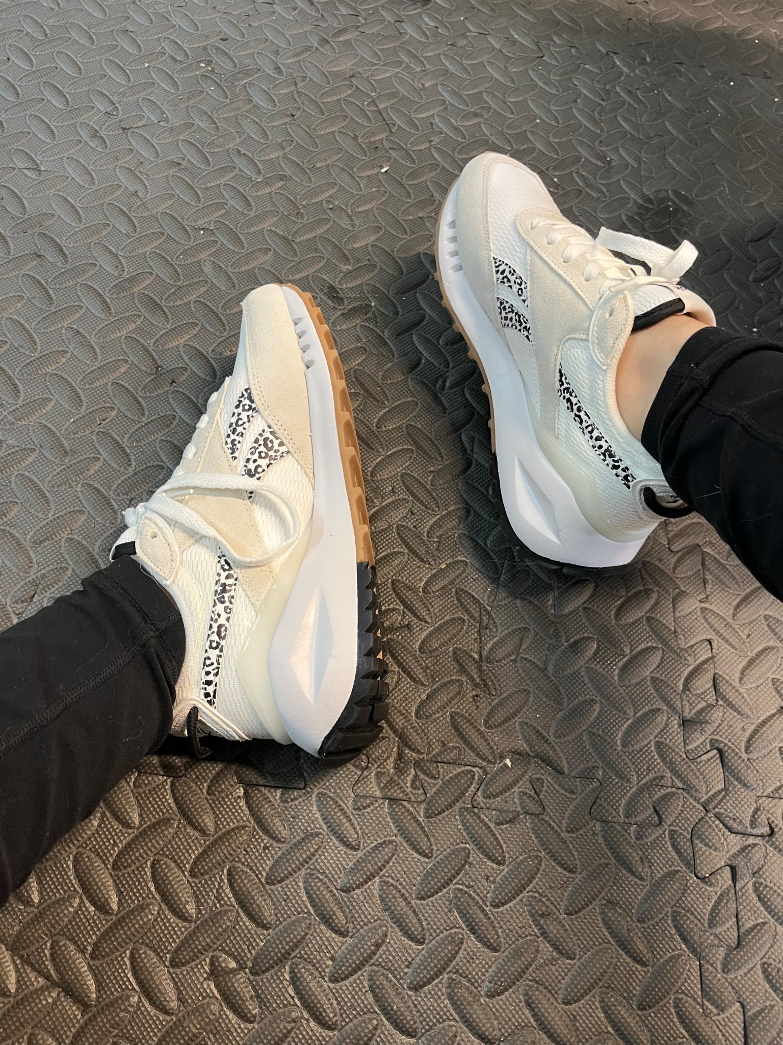 New sneaks! This is the first time I’ve ever bought Reabocks but they are SO cute and comfy!

#LTKFindsUnder100 #LTKShoeCrush #LTKActive