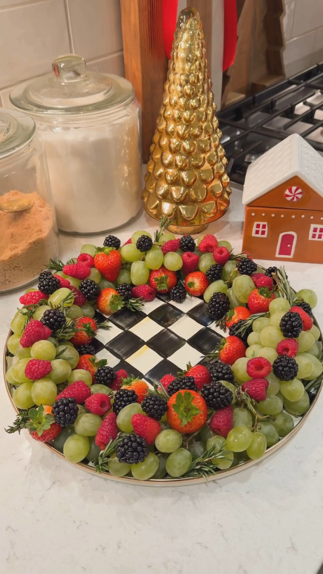 CHRISTMAS FRUIT WREATH 😍🍓🍇 Another day, another festive wreath 😆 I prepped all the fruit earlier and assembled this right before heading to a party. I used 1 large bag of grapes, 1 box of strawberries, 2 pints of raspberries, and 1 pint of blackberries. The rosemary gives it that organic wreath look, but basil works too!


#LTKHome #LTKfoodie #LTKHoliday