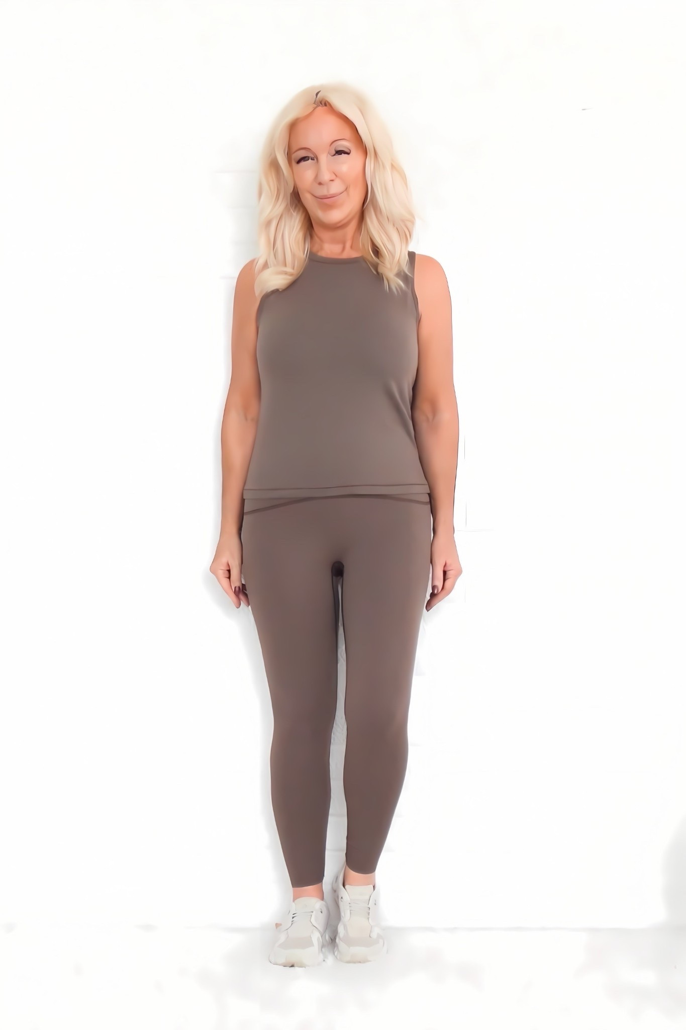 This is 51: flat stomach. No menopause belly. #menopause


#LTKfitnessgoals #LTKOver40 #LTKActive