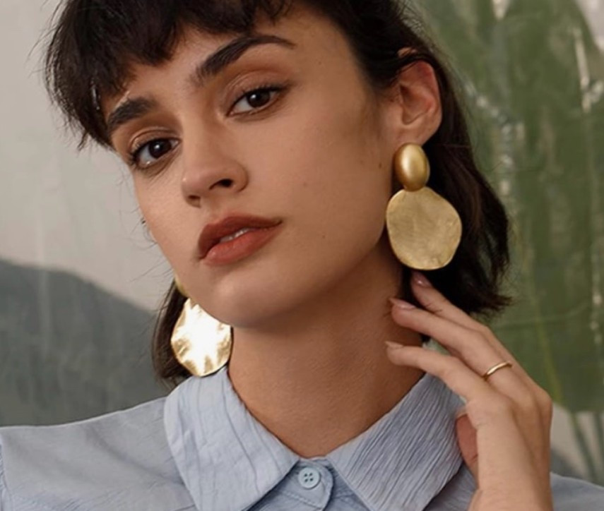 Statement earrings that make even the simplest outfit look styled. ✨ These gold hammered disc drops have that bold, polished look that works with summer dresses, vacation outfits, wedding guest looks, workwear, or a basic tank and jeans. 

Add these to your cart now if you want an easy accessory that instantly pulls the outfit together. 🤍

#LTKBeauty #LTKU #LTKSeasonal
