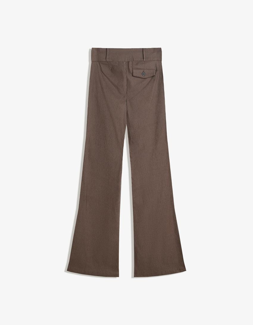 Bengalin-Schlaghose - Stoffhose - Damen | Bershka DE