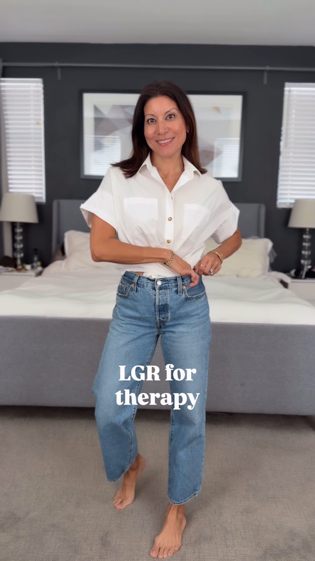 A hot spring day called for lighter colors. 

*No shame in my game. I look forward to my therapy appt. Being a mom, mom to teens, a mom to one that may need more, being 50, feeling lost, being a wife & staying home.. working on myself so I can give more to the ones I love.  All reasons I go (plus more you don’t need to know) ;) 

Jeans @levi 90's ankle size 25 
Shoes tts wearing 7 1/2 
Top xs from Shalice Noel 

#LTKgrwm #LTKmomlife #LTKootd