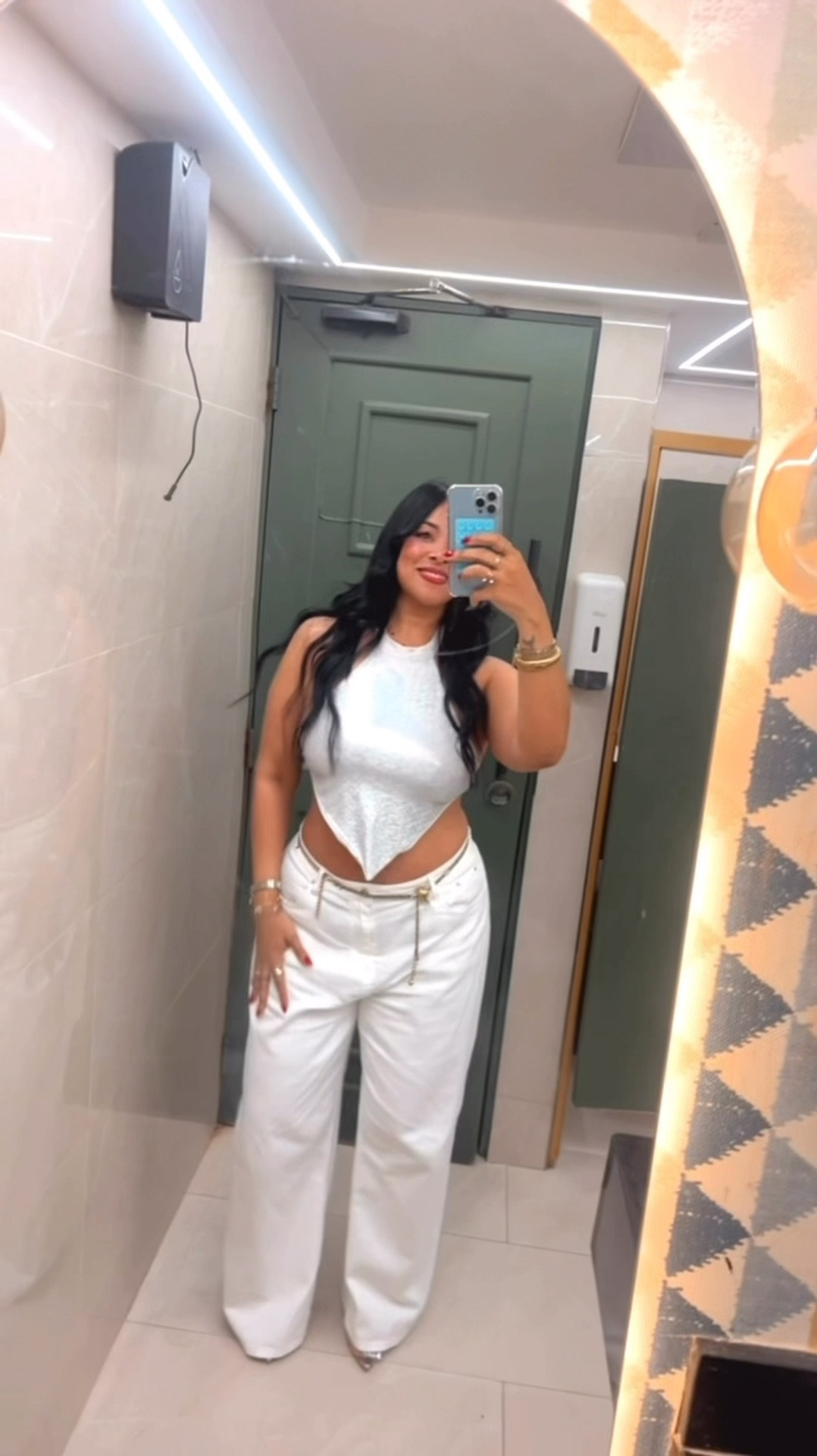 White outfit 💿

#LTKootd #LTKU #LTKgrwm