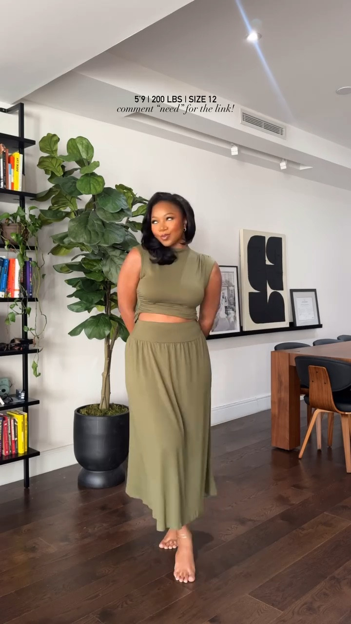 TWO PIECE SKIRT SET that comes in so many colors! Perfect for work, church, and everyday as it gets warm! I am 5'9 200 lbs wearing a medium! Also linked the bra (SO COMFY!!) I was wearing and jeans I showed!

#LTKfindsunder50 #LTKmidsize #LTKstyletip