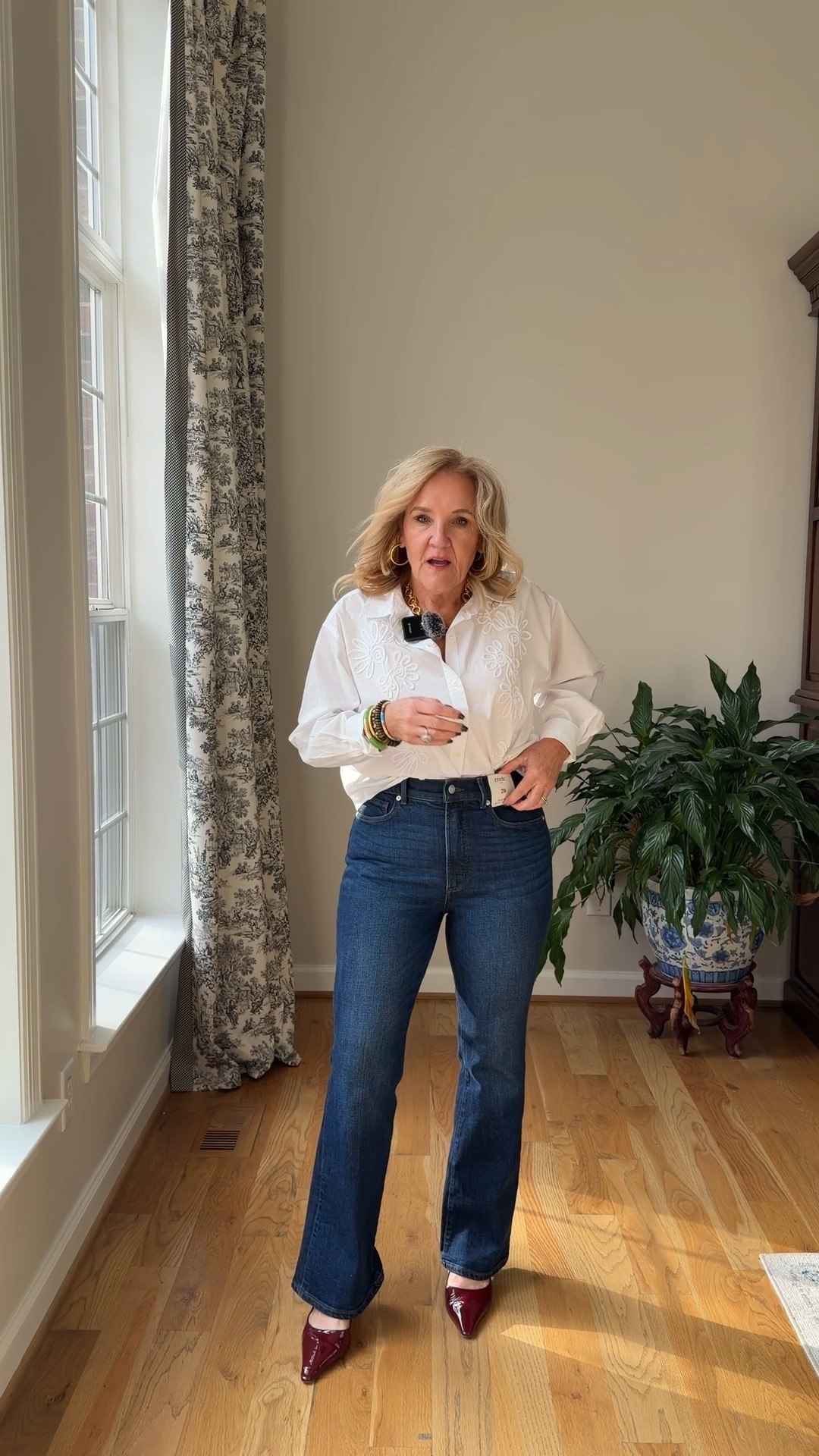 New @loft jeans 
Most styles available in multiple washes and sizing 
I’m wearing my regular size 29 petite in all 
Size medium in white blouse 
25% off my bracelet stack code NANETTE25

#LTKSaleAlert #LTKOver40

#LTKFindsUnder100