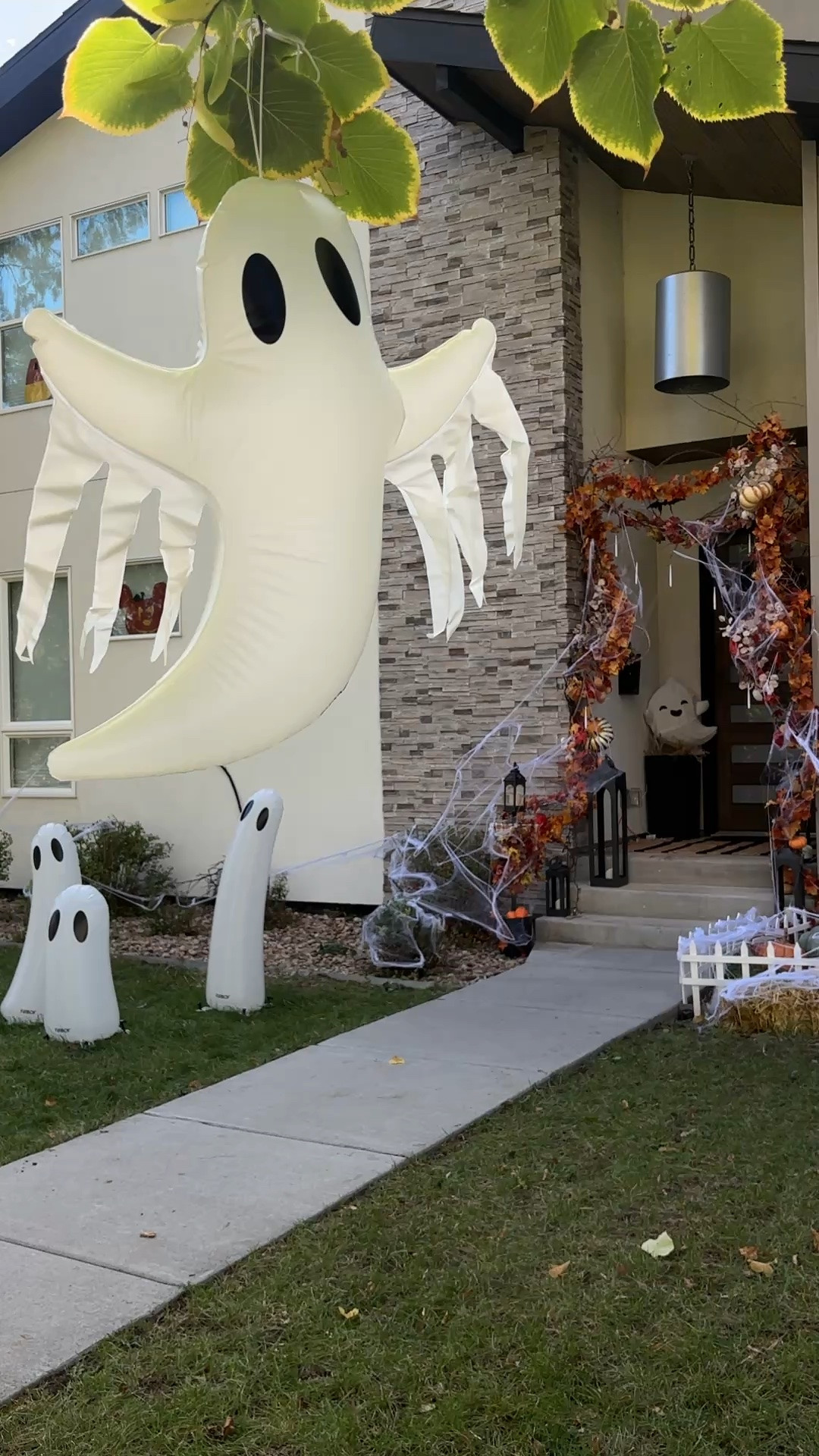 Easy cute Halloween ghosts

#LTKmomlife #LTKSeasonal #LTKHome
