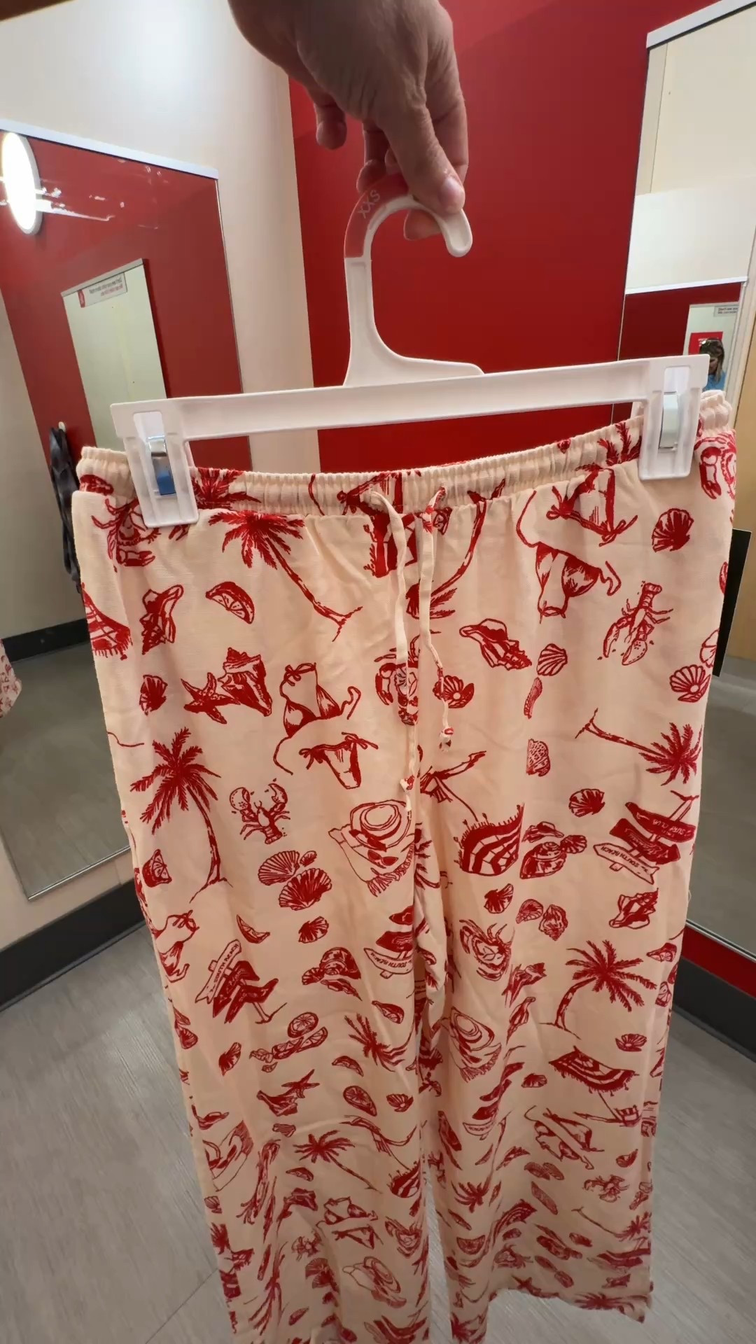 The most adorable pants! These run BIG and long! I sized down to a xxs!

lounge pants | linen pants | spring style | target find | comfy pants 

#LTKSeasonal #LTKStyleTip