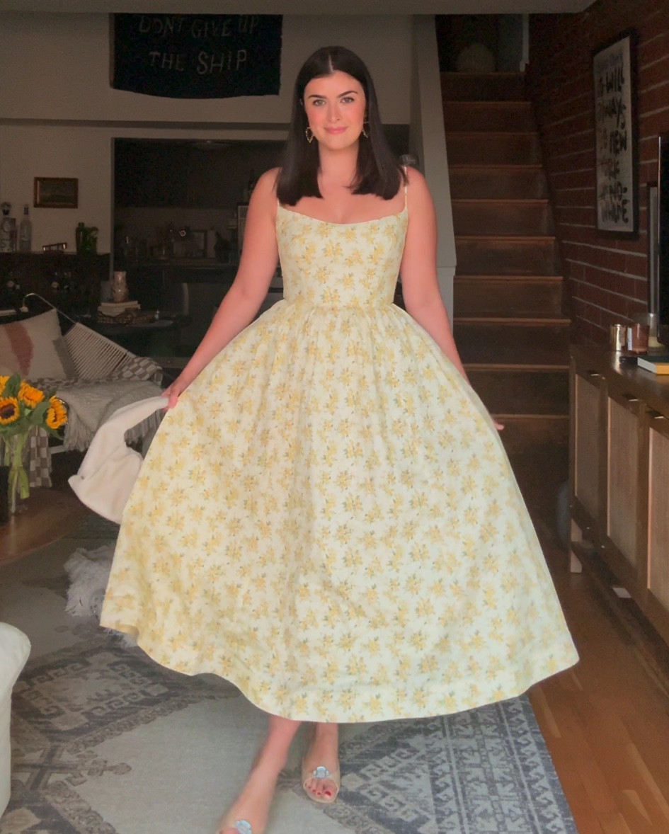 The most dreamy yellow gown. I wear size M!